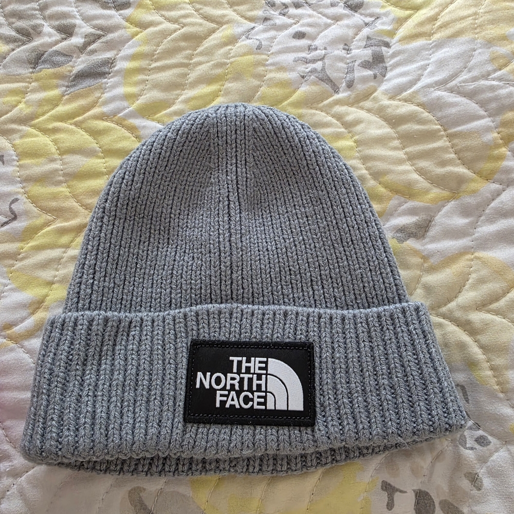 The North Face Gray Beanie In EXCELLENT Condition.